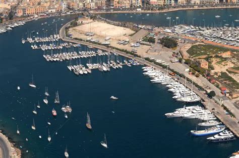 manoel island yacht marina.